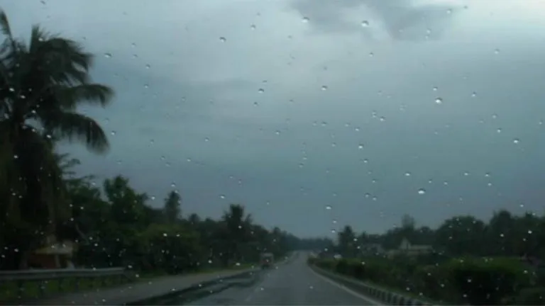 Cyclone Fengal Brings Chilly Weather and Showers to Bengaluru 