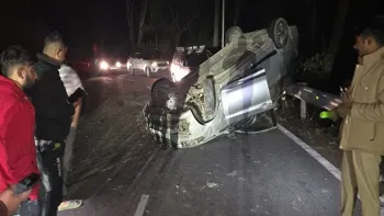 Ertiga Car Overturns Due to Brake Failure on Kaladhungi Road, Eight Injured