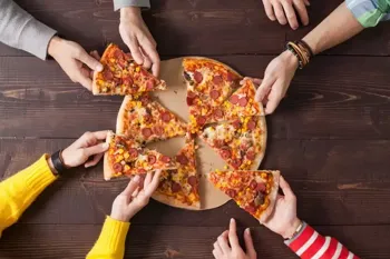 Pune Hostel Expels Four Students for a Month Over Pizza Order, Sparking Controversy